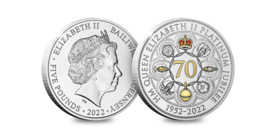 The Queen's Platinum Guernsey £5 coin
